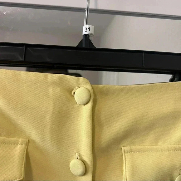 34 Song Of Style Gala Mini Skirt in Citrus Yellow - Picture 4 of 4
